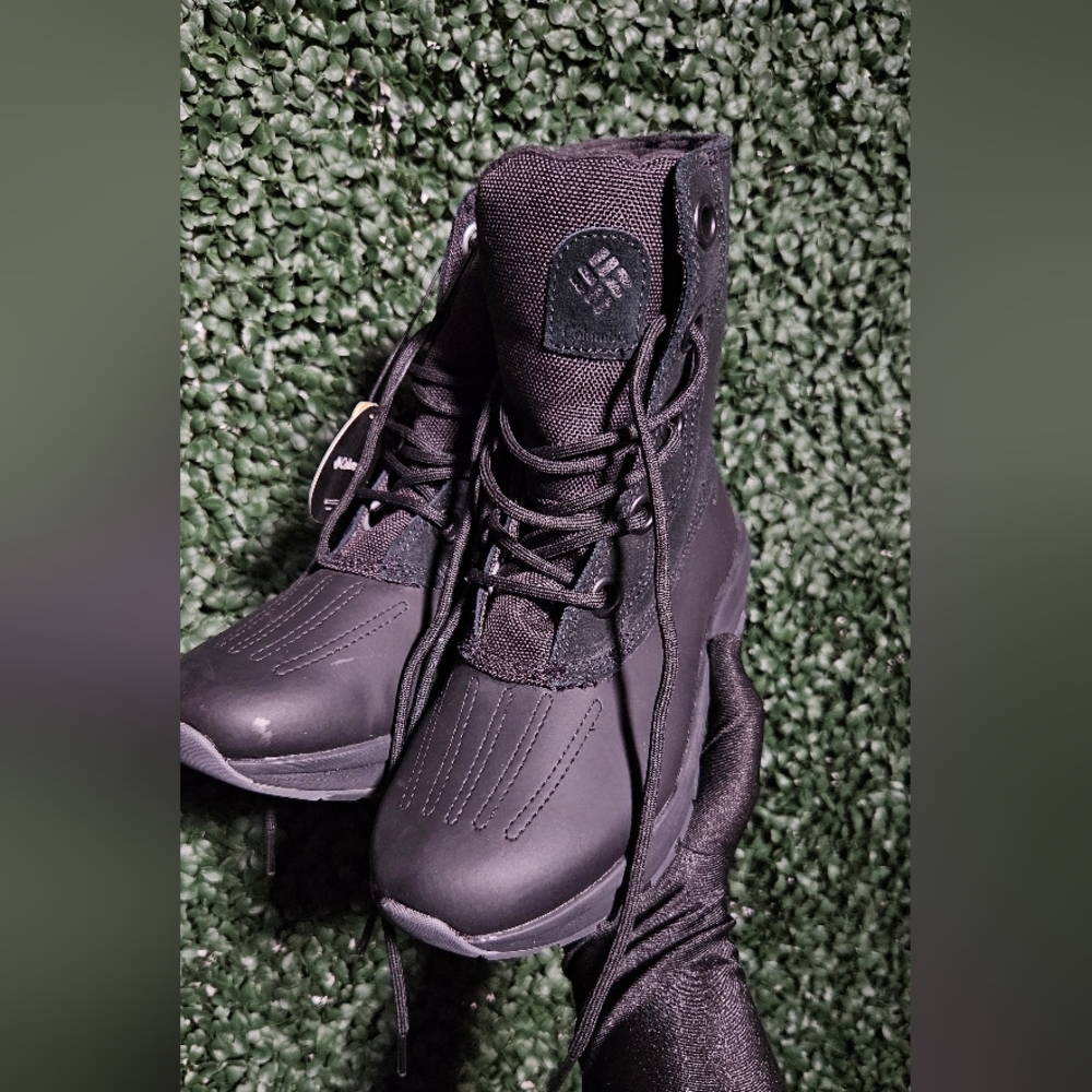 Columbia Black Lace-Up Waterproof Winter Boots - Picture 3 of 9